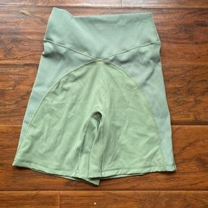 Aerie offline ribbed 7 inch bike short